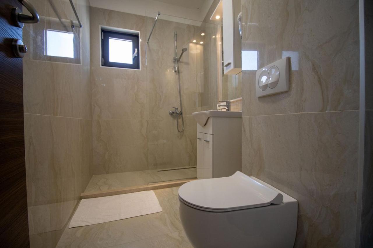 Hotel Svarog Bečići Kültér fotó