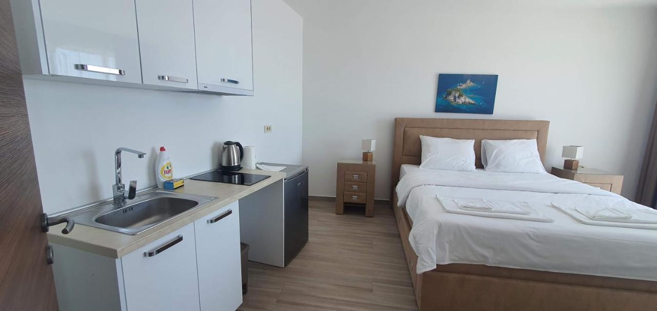 Hotel Svarog Bečići Kültér fotó