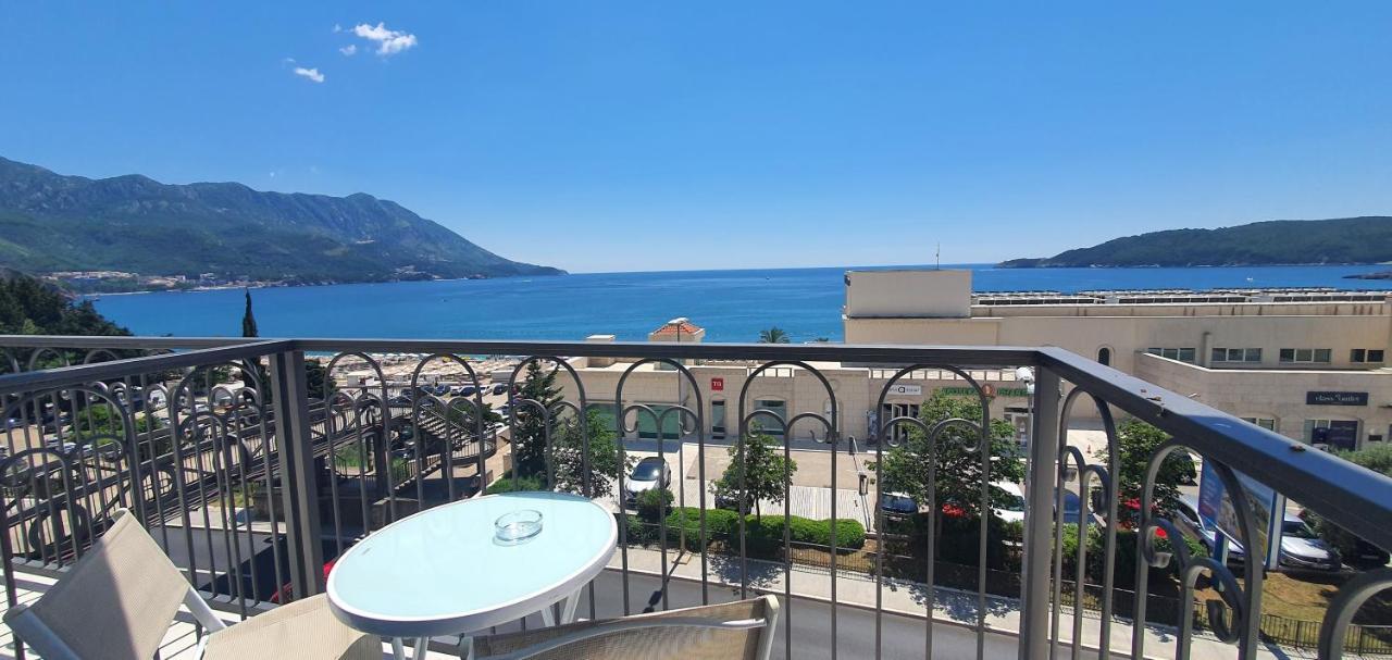 Hotel Svarog Bečići Kültér fotó