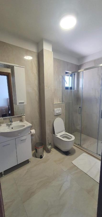 Hotel Svarog Bečići Kültér fotó